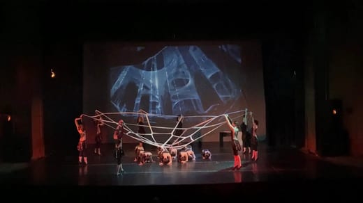 „Хари Потър и стаята на тайните"